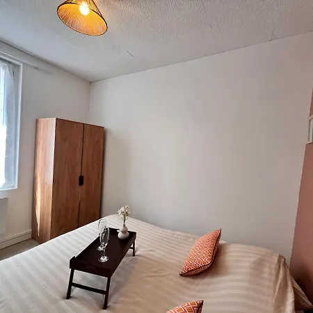 T2 Moderne Et Tranquille Proche De *