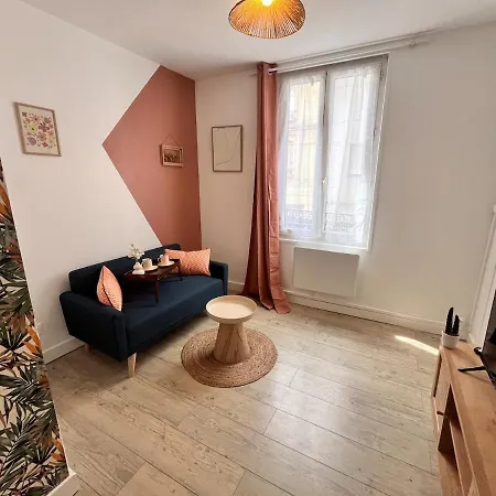 T2 Moderne Et Tranquille Proche De *