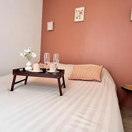 T2 Moderne Et Tranquille Proche De Apartament *